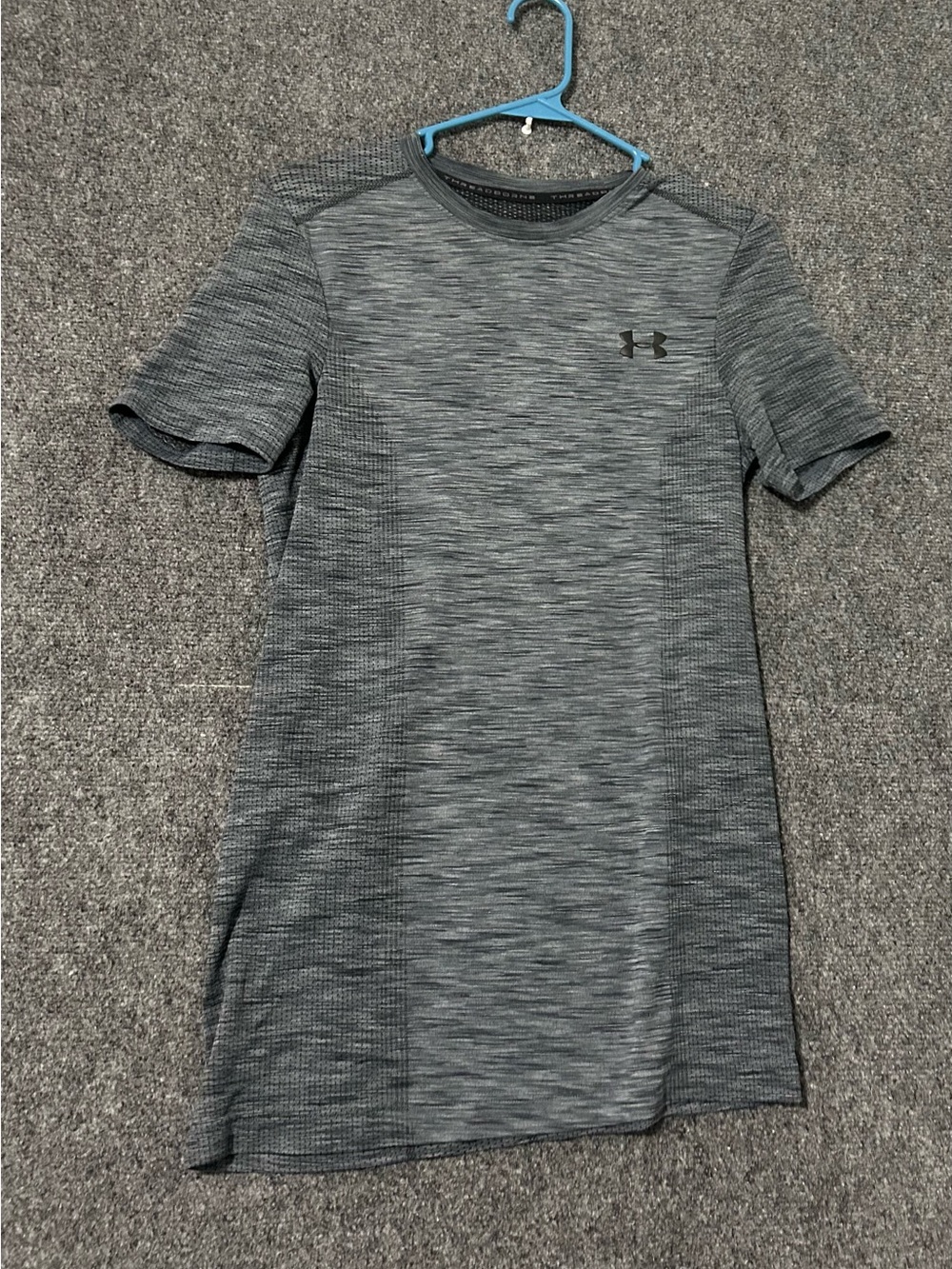 Under Armour Womens Size S Heather Gray Athletic Short-Sleeve Top